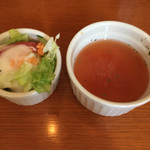 カフェ・ドゥ・トワ - サラダとスープ