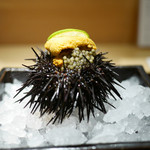 東麻布 天本 - うにとキャビア