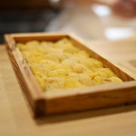 東麻布 天本 - 海の宝石箱　その3　　唐津の赤うに