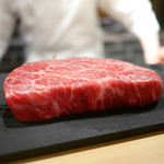 東麻布 天本 - ナガスクジラの尾のみ