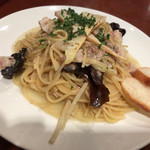 ビストロ・ソングラム - 春キャベツとタケノコ、豚バラのラグー（大盛）