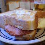 灯 - ラピュタパン