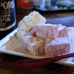 灯 - あまおうのわらび餅