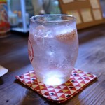 灯 - 苺の薬膳酒ソーダ割り