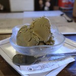 灯 - ほうじ茶アイス