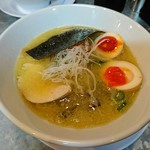 丸鶏 白湯ラーメン 花島商店 - 