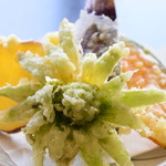 戸隠そば博物館 とんくるりん - 季節の野菜天ぷら（内容は季節によって変わります。）