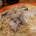 ビストロ シン 2 - カキの柚子胡椒クリームパスタ