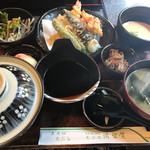 そば処 満留賀 - 天ぷらと麦とろご飯