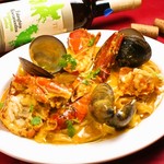 【4月推荐】 大螯虾和冲蚬贝的番茄奶油沙司意大利宽面