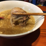 Mensakaba Kaguya - 美味しいけどコレはブタではない。チャーシューです。
                        『二郎のブタ』＝チャーシューではありません。
                        
                        
                        
                        
                        
                        