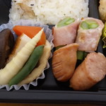 髙橋健菜 - 煮物，アスパラベーコン