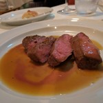 カーザ ヴィニタリア - 北海道産　仔牛の低温ロースト