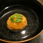 虎白 - お椀：車海老真丈 木の芽2