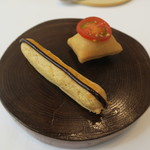 プレヴナンス - 29年4月　鶏白レバームースのエクレア、アボカドムースのパンスフレ