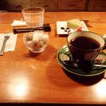 Ta kura - cafe Ta蔵（ランチ 和風煮込みハンバーグ ごはん・お味噌汁付き+ドリンク・デザート）