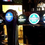 The Post & Telegraph - 定番の外国ビールやサイダーもあります