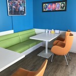 コウジ サンドイッチ - 内観