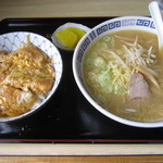 えのき - 2017/4/3　本日のおすすめ（味噌ラーメン+ミニカツ丼）　650円