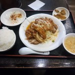 Kenkou Chuuka Seiren - さっぱり葱だれの油淋鶏定食（\820）