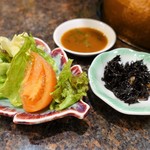 Sumiyaki Hichirin Tei - コースの野菜サラダとひじきの小鉢　ランチBセット　1510円