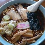 丸長食堂 - ラーメン(大盛1.5玉)：600円／2017年4月