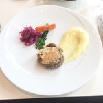 レゾナンス - もちぶたほほ肉のコンフィ マスタードパン粉焼き