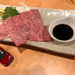 肉匠 迎賓館 - レアステーキ牛トロ
