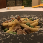 カーサ・デル・チーボ - ストロツァプレーティ 北海道産 猪豚のサルシッチャと熊本産ピゼッリ