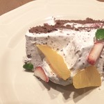 アフタヌーンティー・ティールーム - 苺とオレンジのズコットショートケーキ