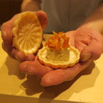 銀座 しのはら - フォアグラと干し柿の最中