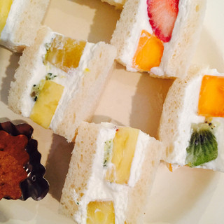 フルーツサンドウィッチ オハラ_1