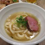 ビアカンチキン ニクバルコラボエニー - ビア缶の出汁で作ったうどん　←鴨と香草は勝手にトッピングｗ