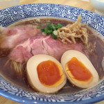 らぁ麺屋 はりねずみ - 醤油らぁ麺(750円)