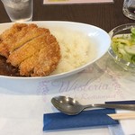 Wisteria - 100時間煮込んだビーフカレー　ポークカツトッピング(1296円)