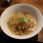 ハマチョウ - もやしネギラーメン７００円