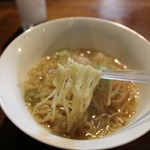 ハマチョウ - もやしネギラーメン