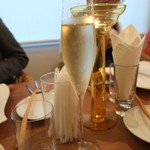 エスパイ クック コウベ - スパークリングで乾杯