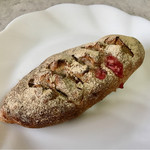 ミックスプラスベーカリー - くるみクランベリー フランボワーズクリームチーズ ¥240