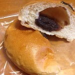 パテスリーアンドベーカリープチラパン - つぶあんぱん　123円