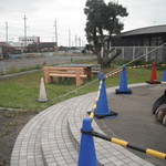 海ほおずき - ⑦施設内ベンチテーブル在り