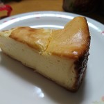 窯焼きパンの店 酪 - 特濃ＮＹチーズケーキ（320円＋税）