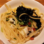 Wain Shokudou Kagoya Ju Taro - シュアした小皿の黒ばらのりと鯛のパスタ