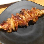 炭火串焼 初代バッジョ - かわ(タレ)