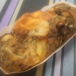 ラ・ターブル・ドゥ・べべ - ローストチキンときのこのローズマリー風味ケークサレ