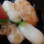 魚きん - 魚きん握り寿司（右・アップ）