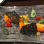 ウニのムースで包んだサーモンマリネ