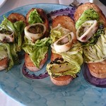 SAKURAGUMI - Antipasto　フリアリエッリとサルシッチャを詰めた烏賊と春キャベツのブルスケッタ