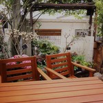 フラワー＆カフェ ニジョック