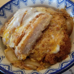 大橋町 野村屋 - カツ丼のカツ
